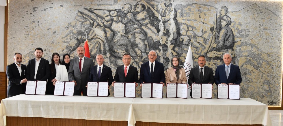 Hayırseverlerden Şahinbey’e Çifte Hayır Protokolü