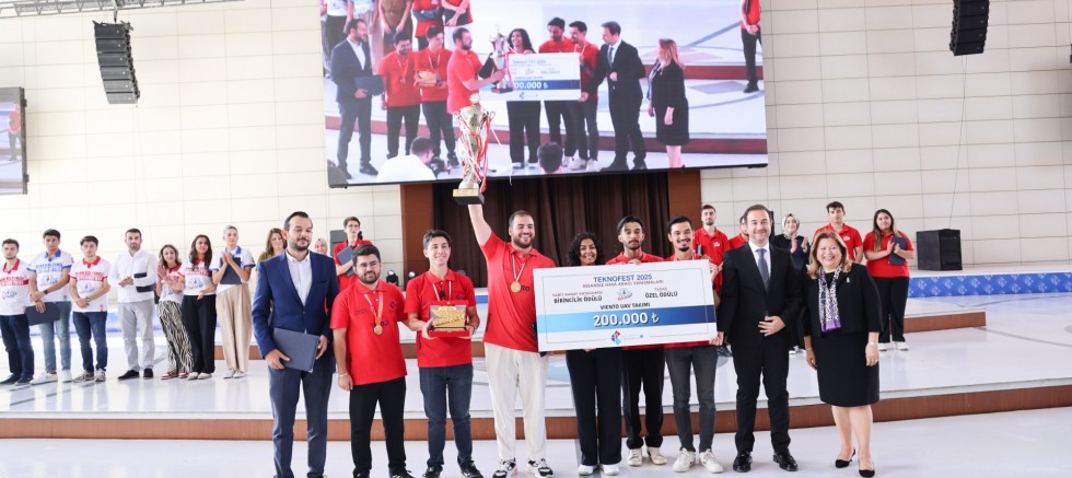 HKÜ’de 2025-2026 Eğitim - Öğretim yılı oryantasyon programı ile başladı