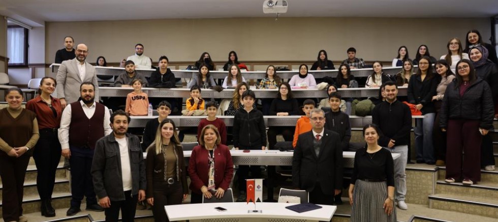 HKÜ'de Çanakkale Deniz Zaferi ve İstiklal Marşı ruhu anlatıldı