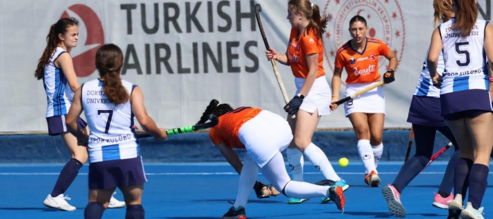 Hokeyin Sultan ve Kaplanları Erkekler Süper Lig Play-Off’a Hızlı Başladı