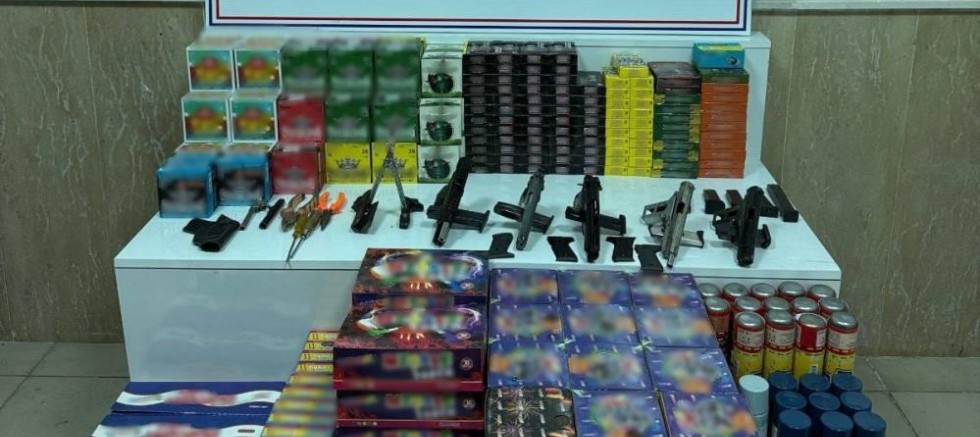 Jandarmanın uyuşturucu ve kaçakçılık operasyonlarında 10 şahıs tutuklandı