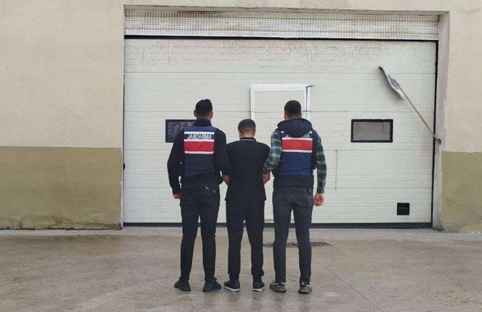 Kesinleşmiş 15 yıl hapis cezasıyla aranan şahıs yakalandı