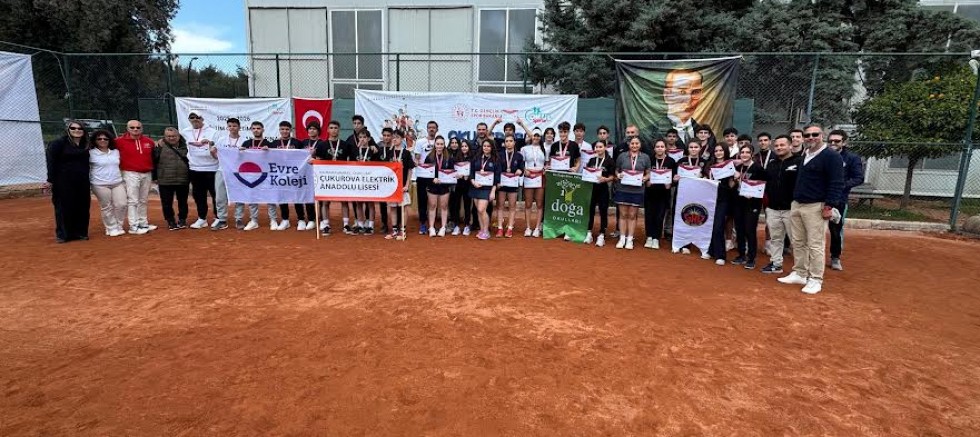 Kortların Şampiyonu Gaziantep Kolej Vakfı Türkiye Finallerinde!