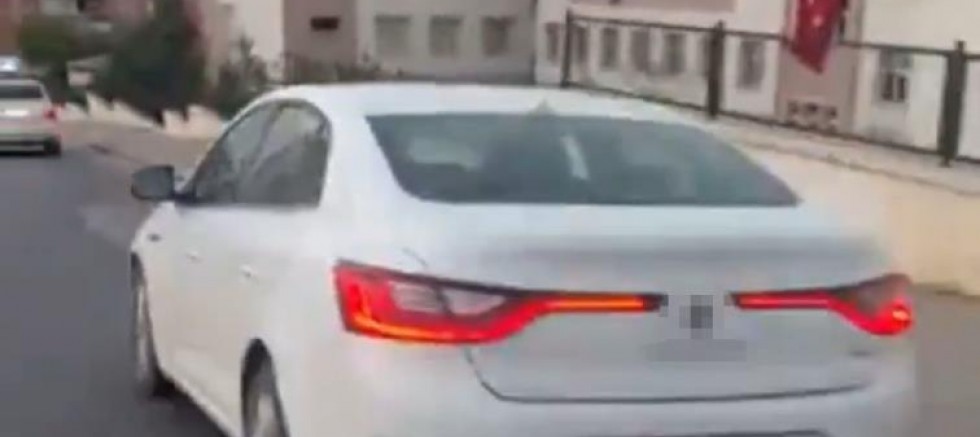 Küçük çocuğuna otomobil kullandıran babaya 18 bin TL ceza