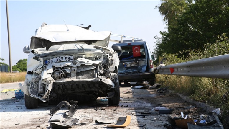 Kurban Bayramı'nın ilk gününde 692 trafik kazasında 7 kişi hayatını kaybetti