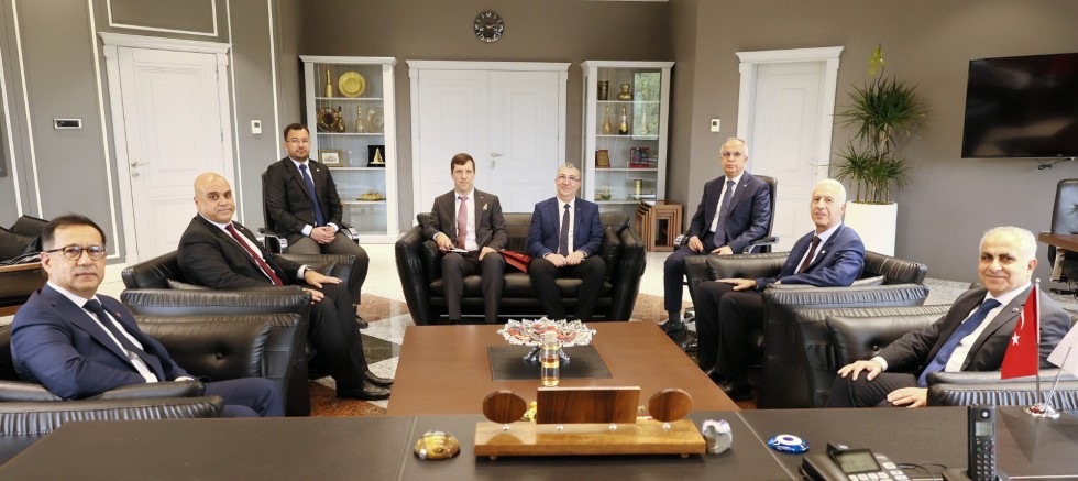 LETONYA BÜYÜKELÇİSİ’NDEN GAÜN REKTÖRÜNE ZİYARET