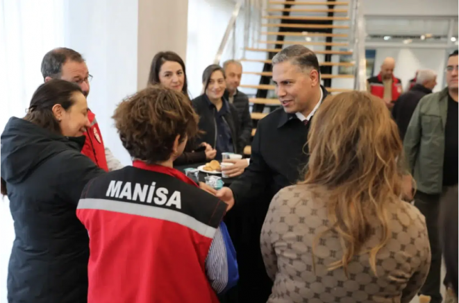 Müdür Karayılan personeliyle bayramlaştı