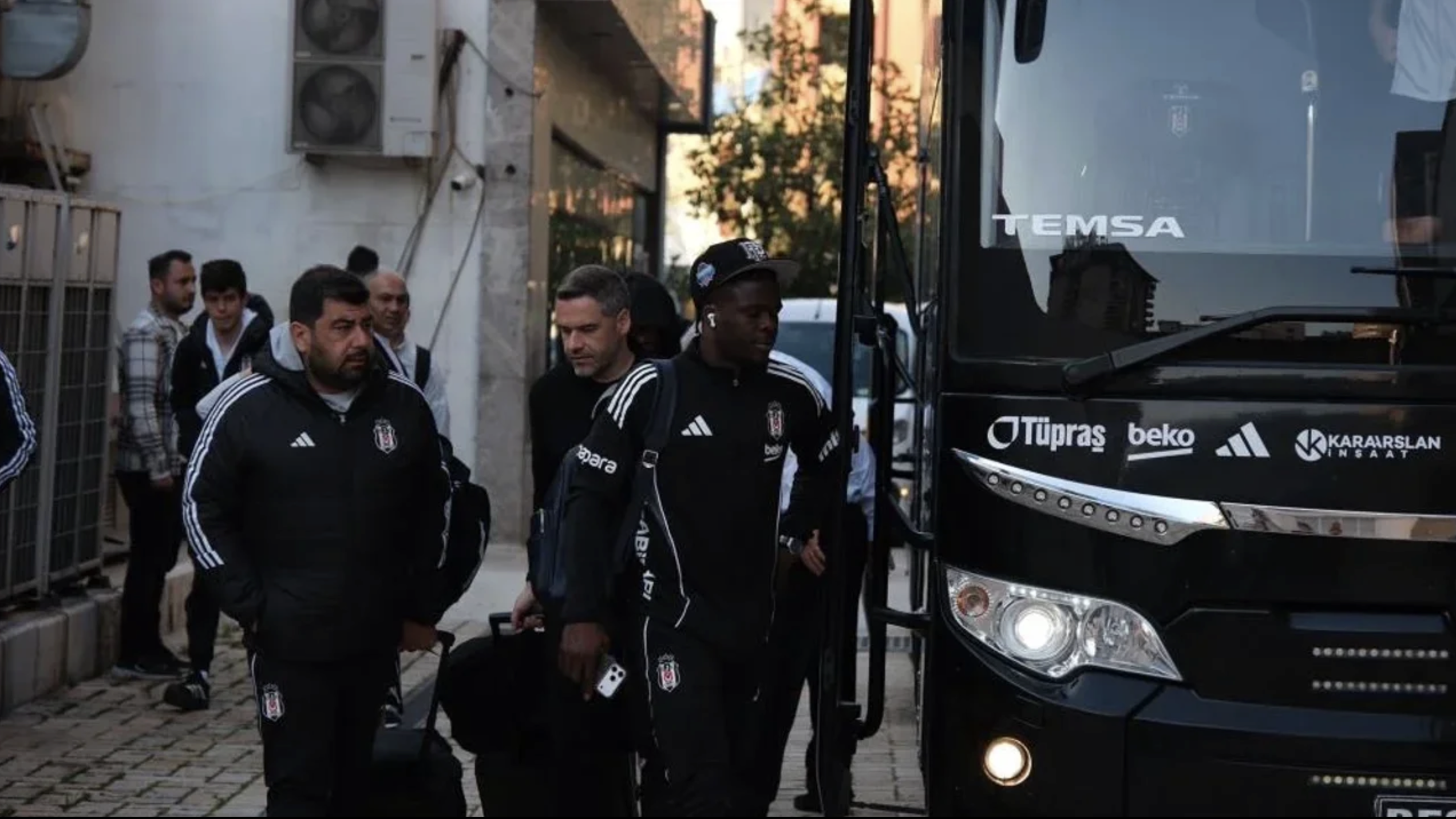 Beşiktaş kafilesi Gaziantep’te