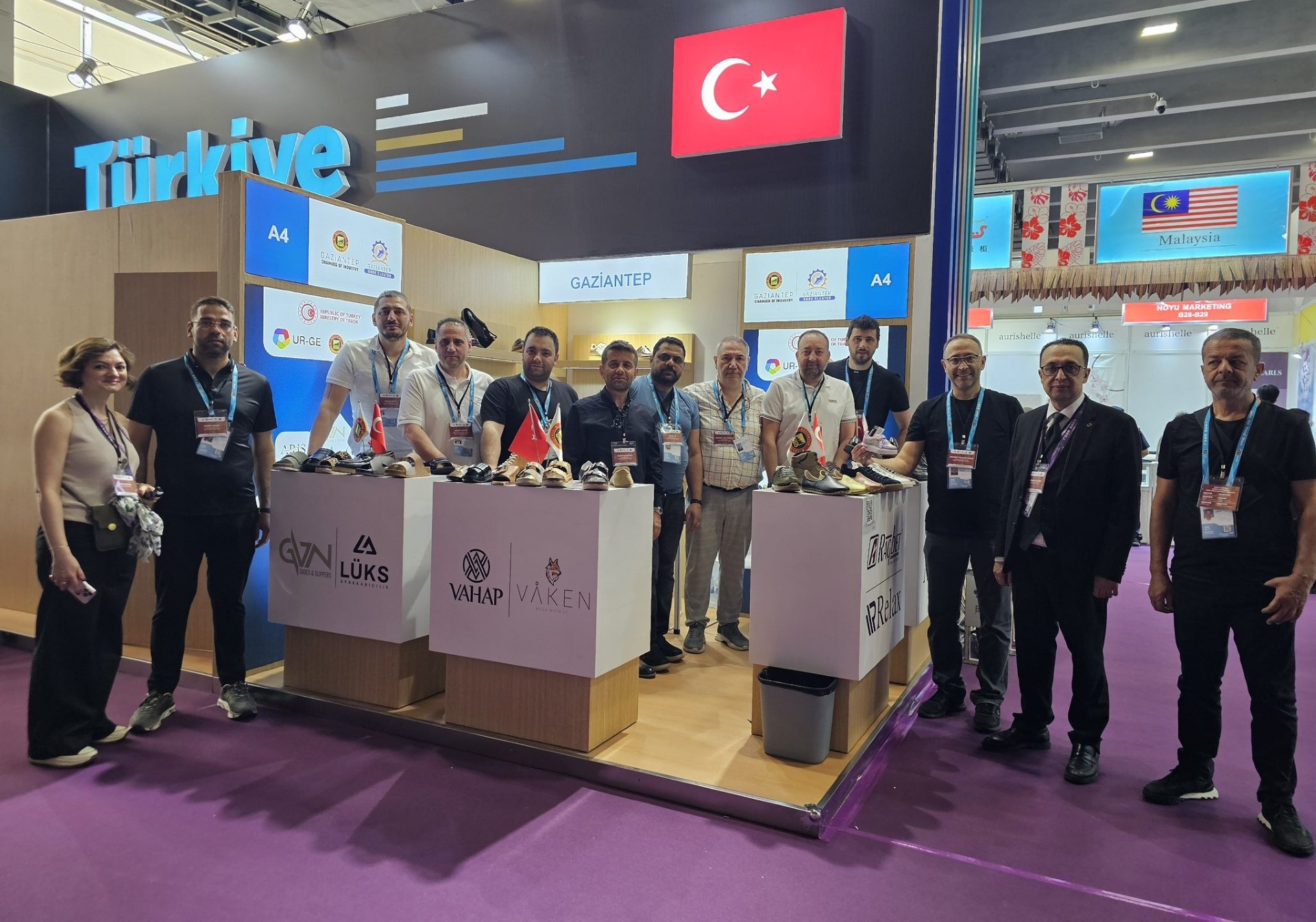 GSO GAZİANTEP AYAKKABI KÜMESİ 139. CANTON FUARI’NDA ÖNEMLİ TEMASLARDA BULUNDU