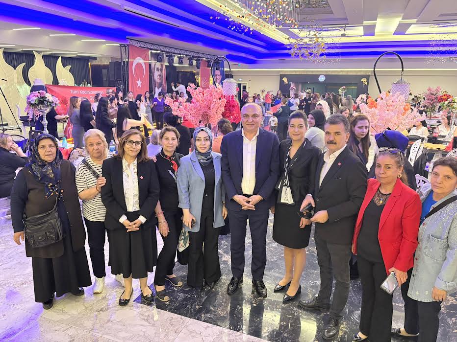 CHP’li Melih Meriç’e Anneler Günü’nde Sevgi Seli