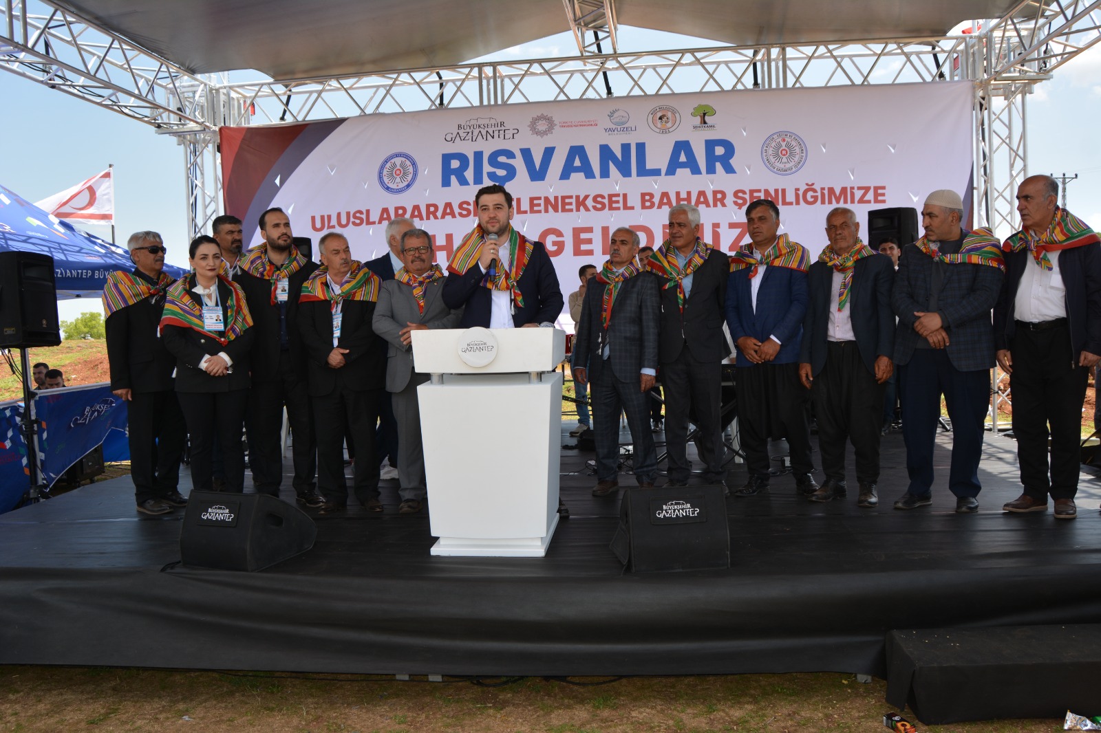 RIŞVANLAR 9. BAHAR ŞENLİKLERİ 10 BİNLERİ BULUŞTURDU