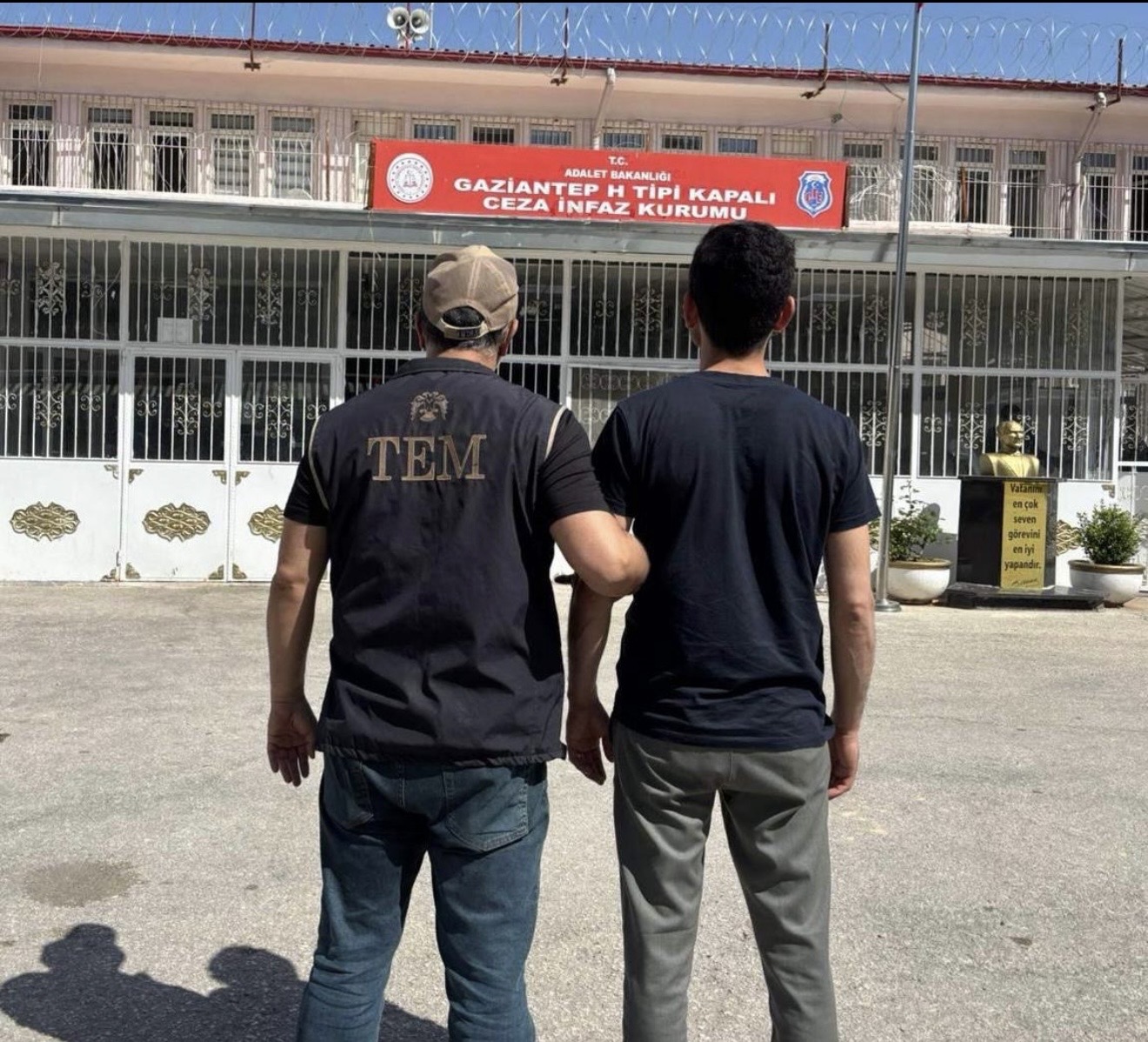 GAZİANTEP’TE FETÖ/PDY HÜKÜMLÜSÜ YAKALANDI
