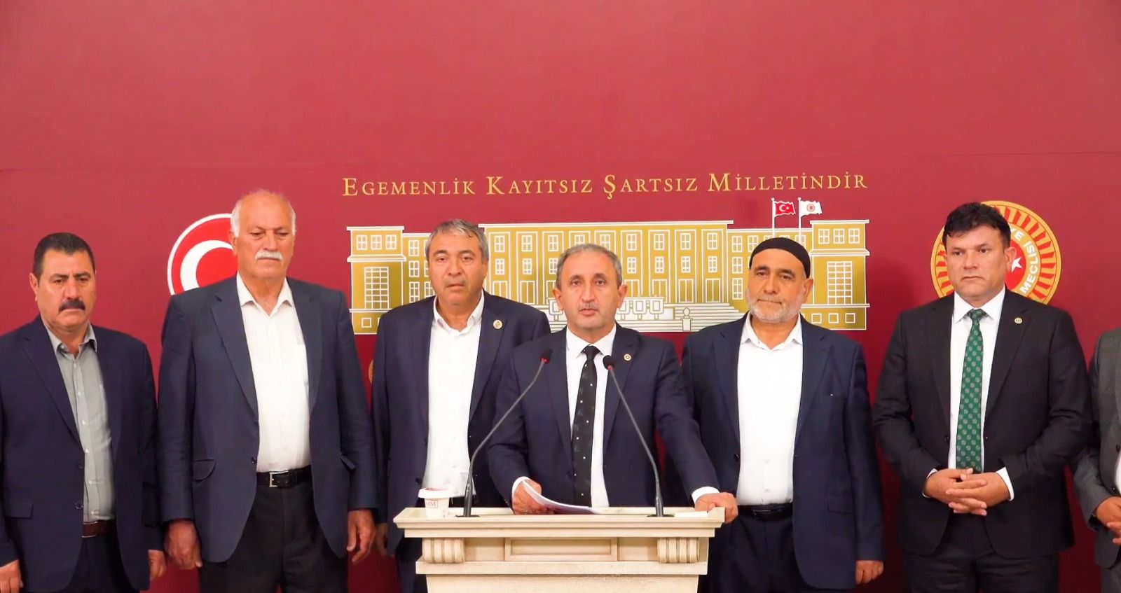 HÜDA PAR Milletvekili Demir Şanlıurfalı aşiret temsilcilerini Meclis’te ağırladı