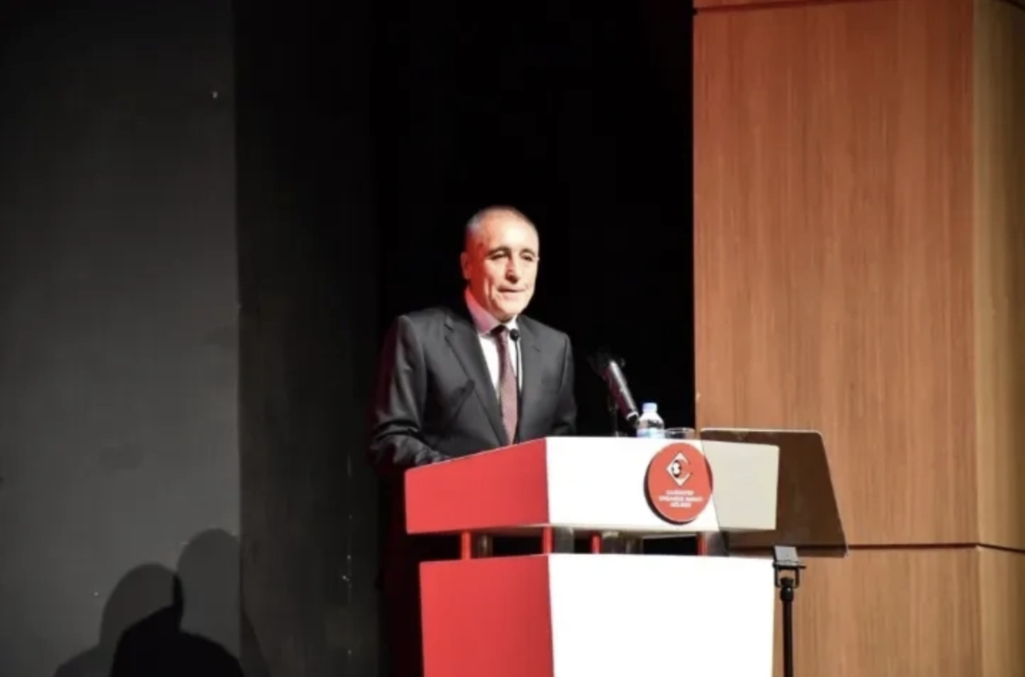 Cengiz Şimşek, oybirliği ile yeniden Gaziantep OSB Başkanı seçildi