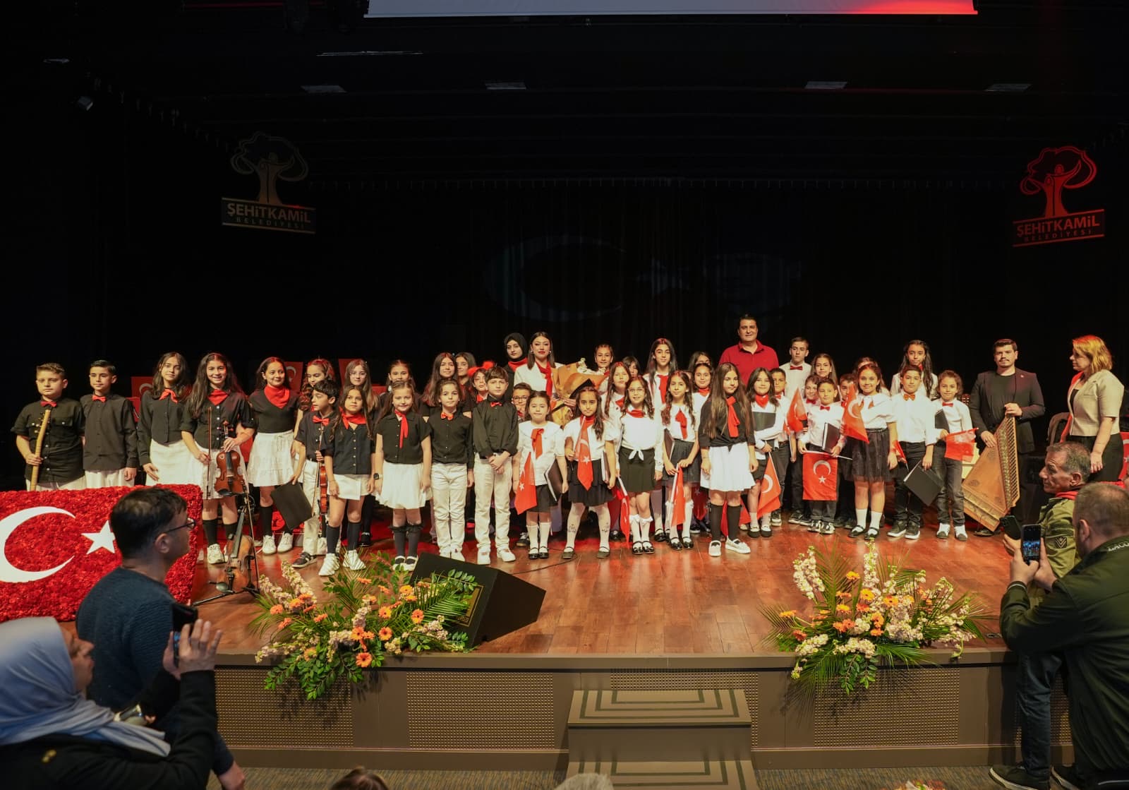 ŞEHİTKAMİL ÇOCUK ORKESTRASI’NDAN 19 MAYIS’A MUHTEŞEM KONSER