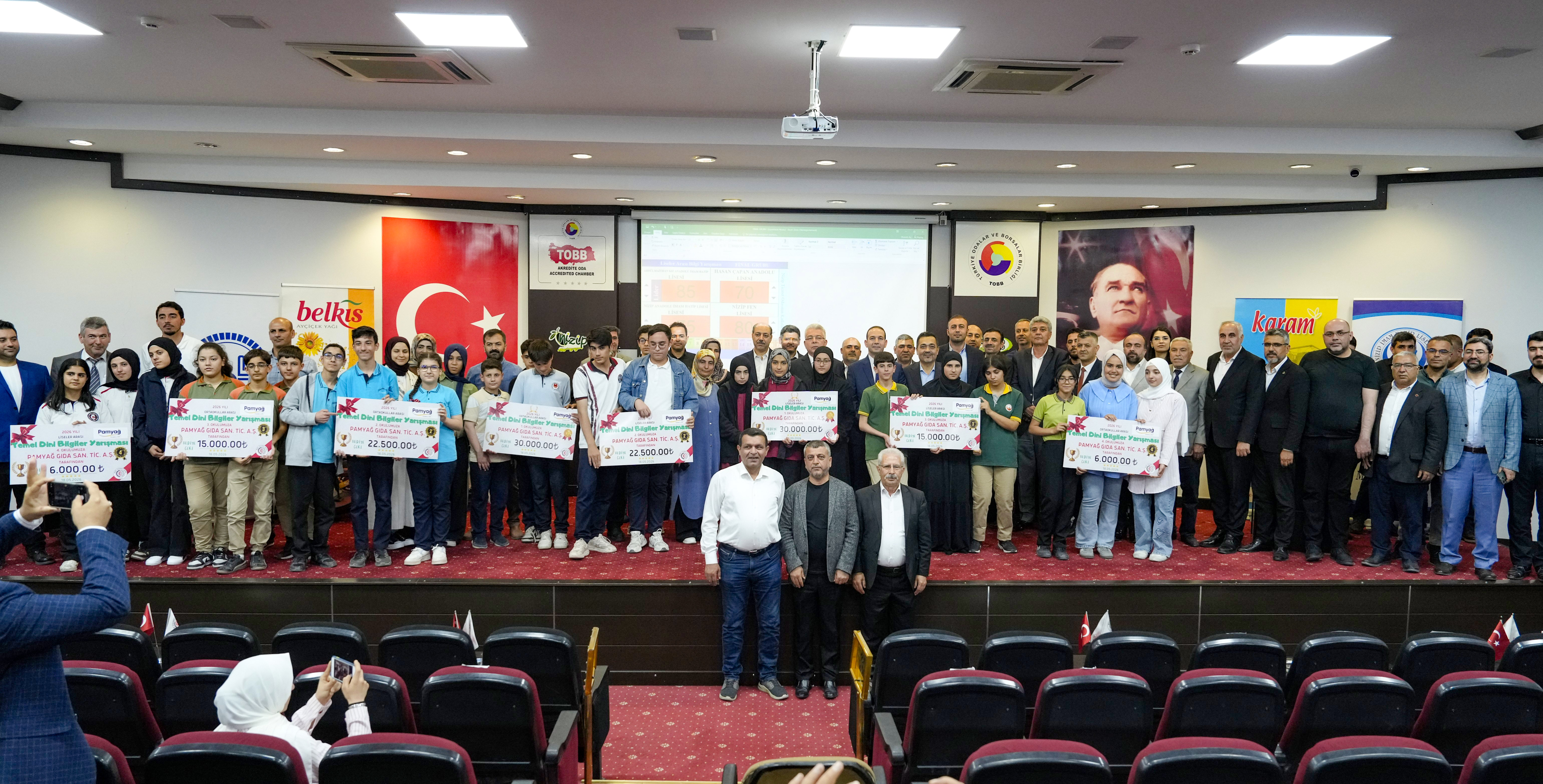Nizip’te Temel Dini Bilgiler Yarışması Şampiyonları Belli Oldu