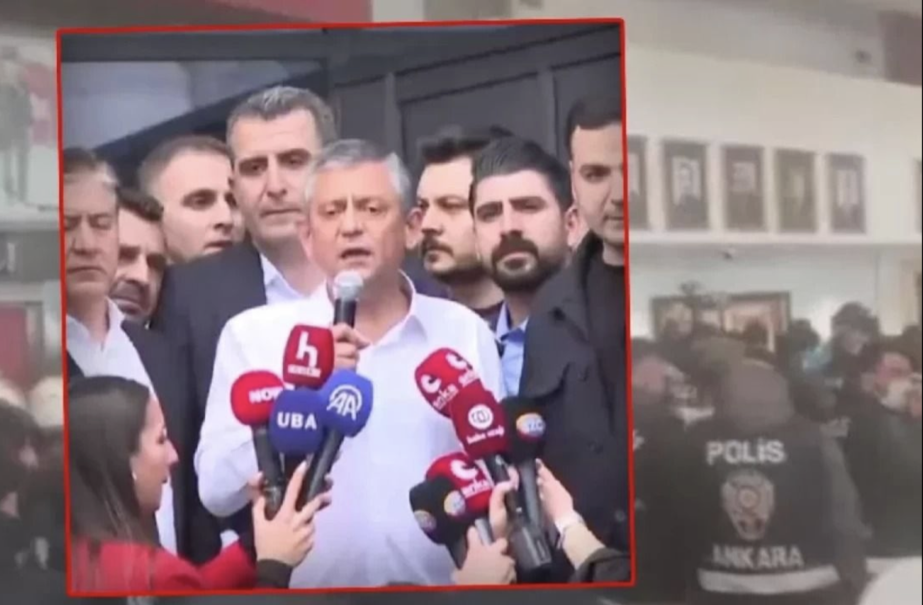 CHP Genel Merkezi Tahliye Edildi: Özgür Özel Binadan Ayrıldı