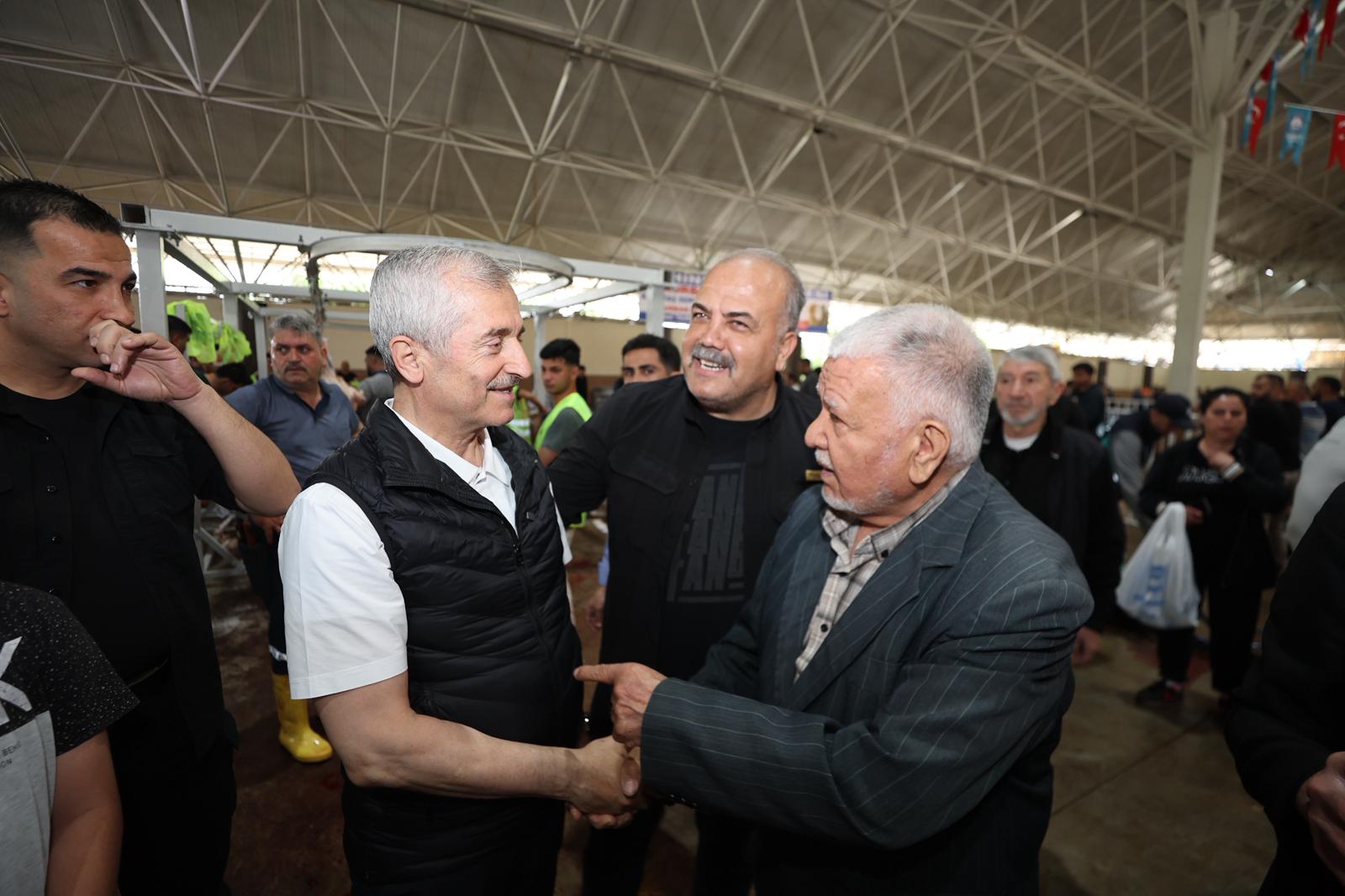 BAŞKAN TAHMAZOĞLU’NDAN KURBAN KESİM ALANLARINA BAYRAM DENETİMİ