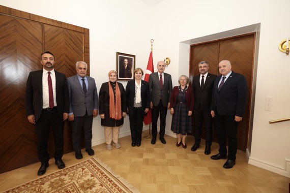 Sermet Atay Finlandiya’da Türk-Tatar cemaatiyle buluştu