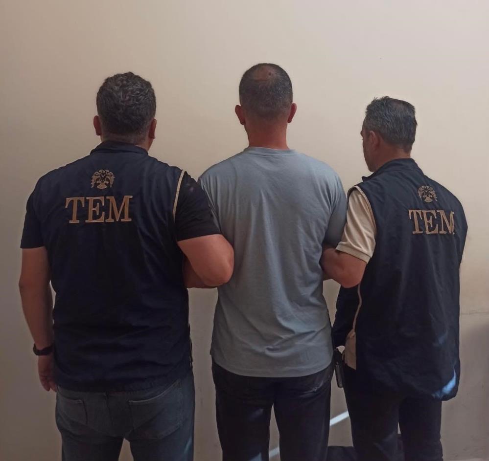Kesinleşmiş 6 yıl cezayla aranan FETÖ firarisi yakalandı