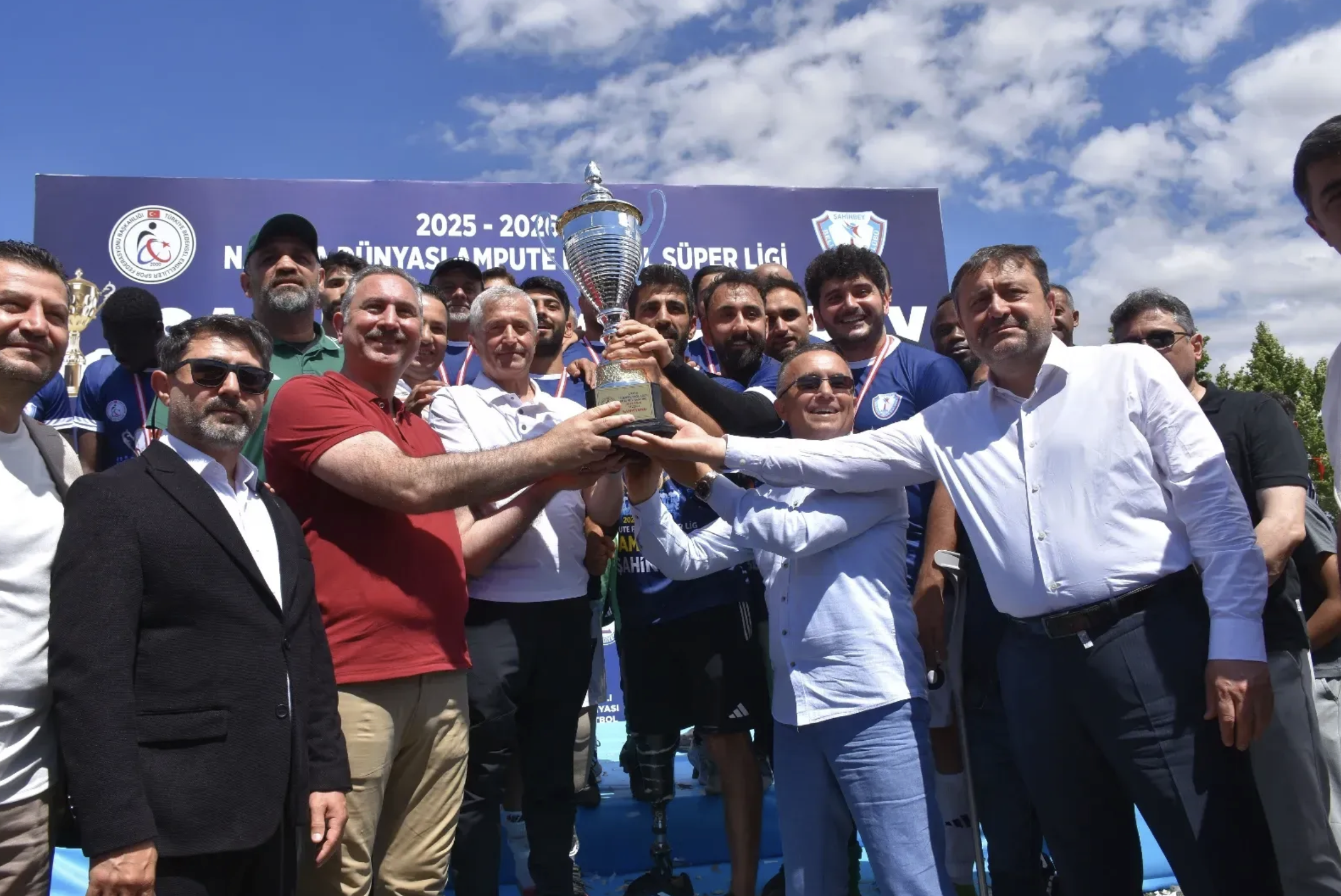 Şahinbey Ampute, Şampiyonluk Kupasını Kaldırdı