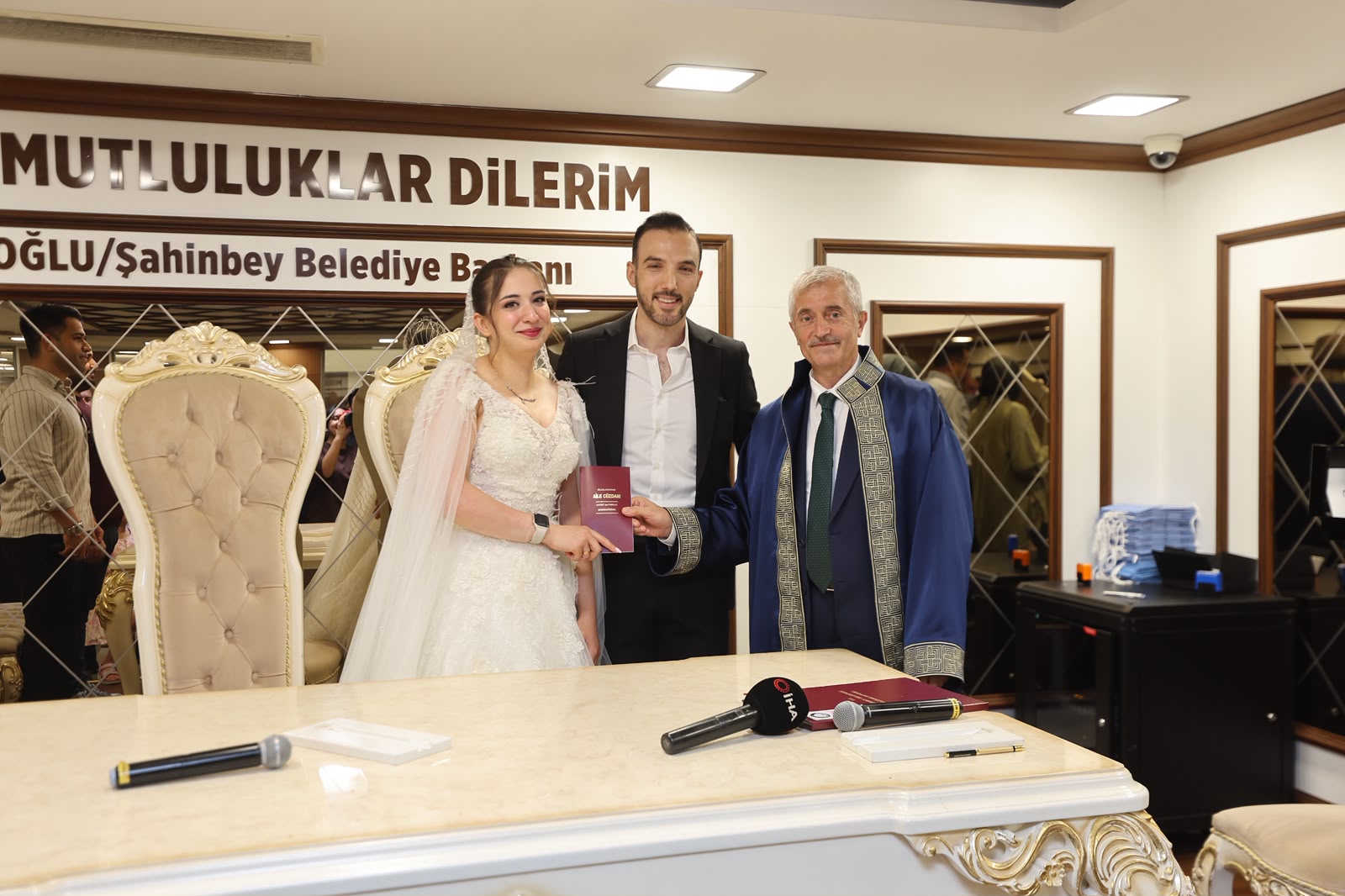 126 ÇİFT MUTLULUĞA ŞAHİNBEY’DE EVET DEDİ