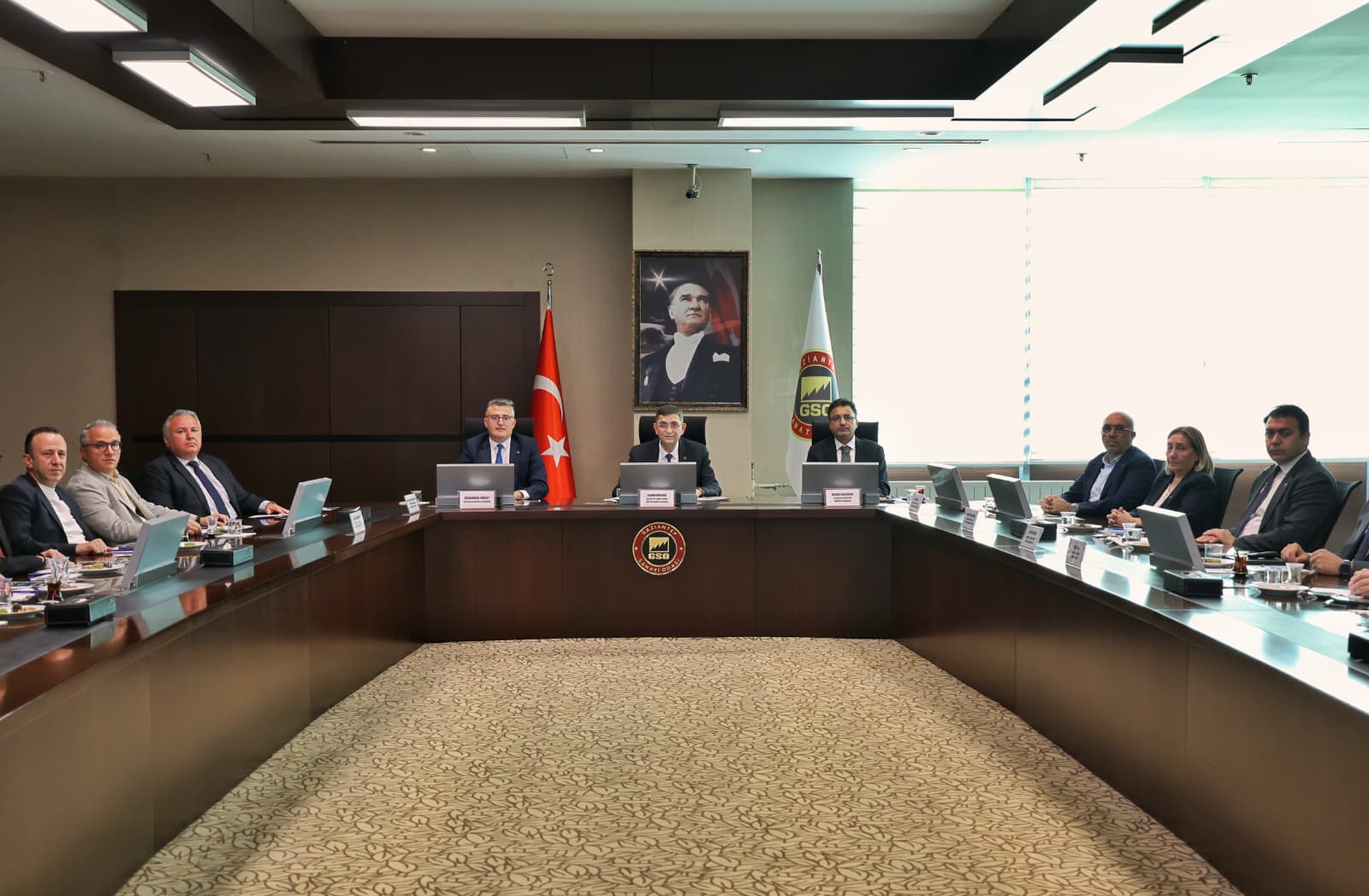 GSO’DA TEKSTİL SEKTÖRÜ İSTİŞARE TOPLANTISI GERÇEKLEŞTİRİLDİ