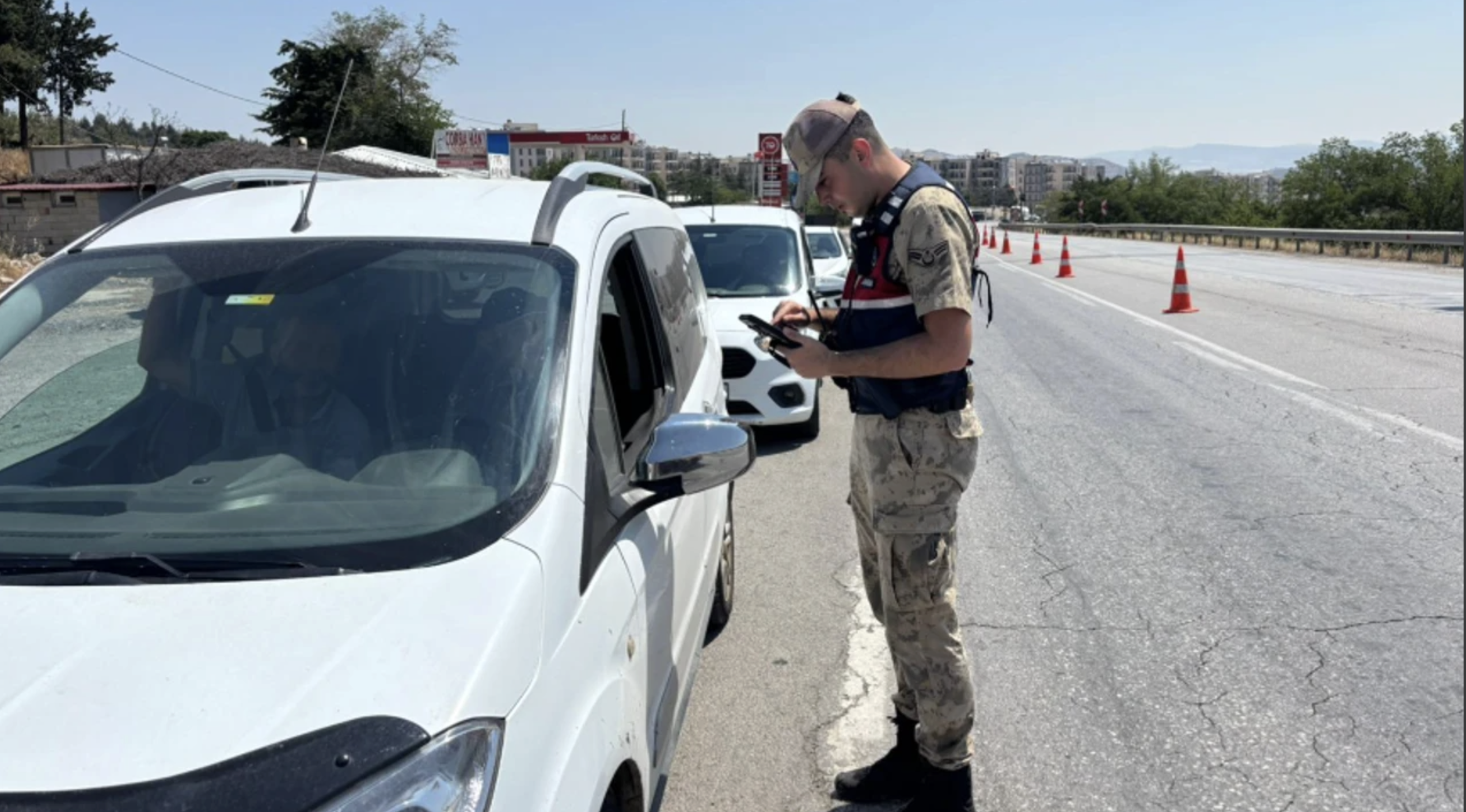 Gaziantep'te Sıkı Denetim: 25 Aranan Şahıs Yakalandı