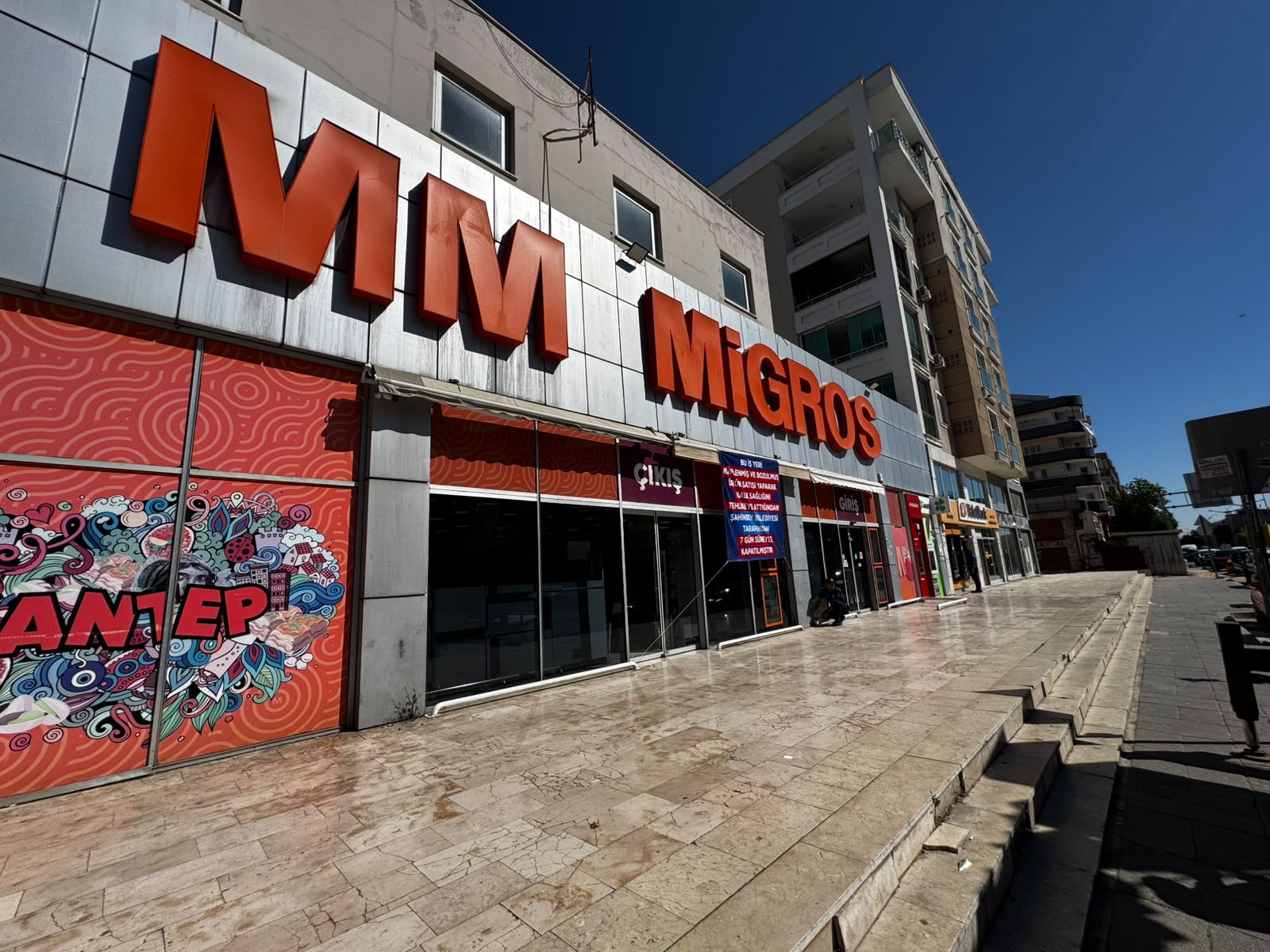 MİGROS USLANMADI!  İKİNCİ KEZ MÜHÜRLENDİ