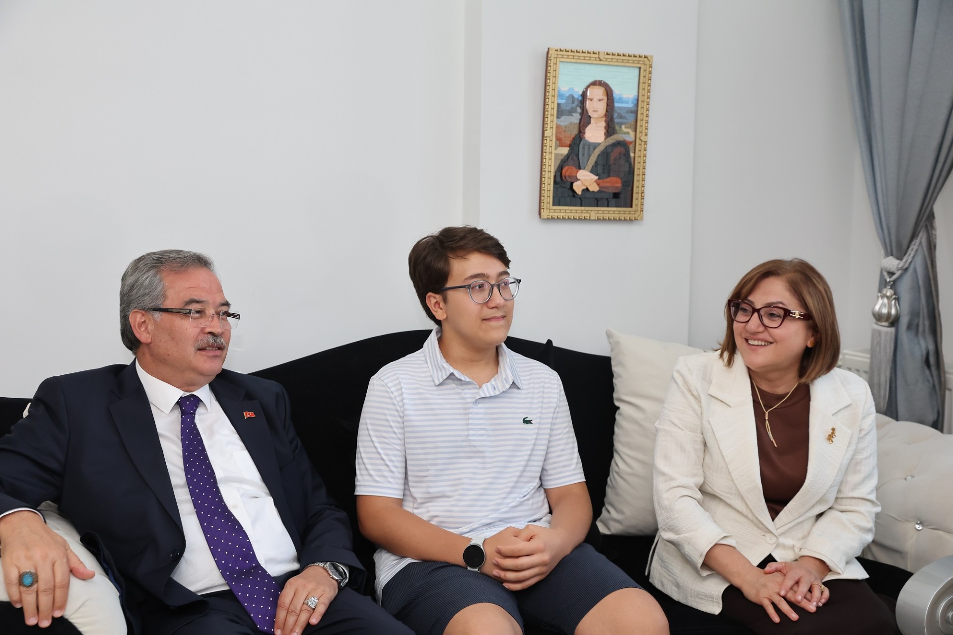 BAŞKAN FATMA ŞAHİN’DEN LGS ŞAMPİYONLARINA TAM ALTIN ÖDÜLÜ