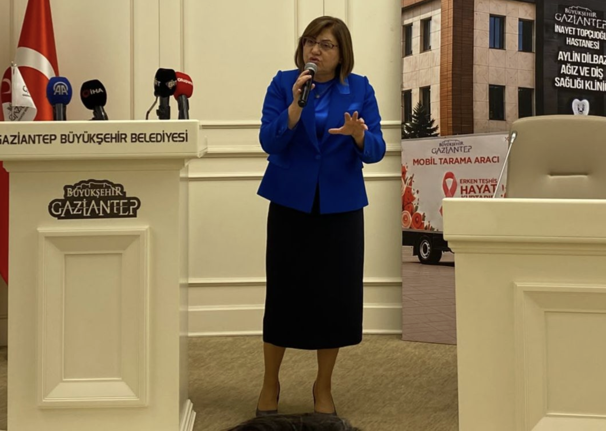 Fatma Şahin: 120 ev yıkmak zorunda kalıyoruz
