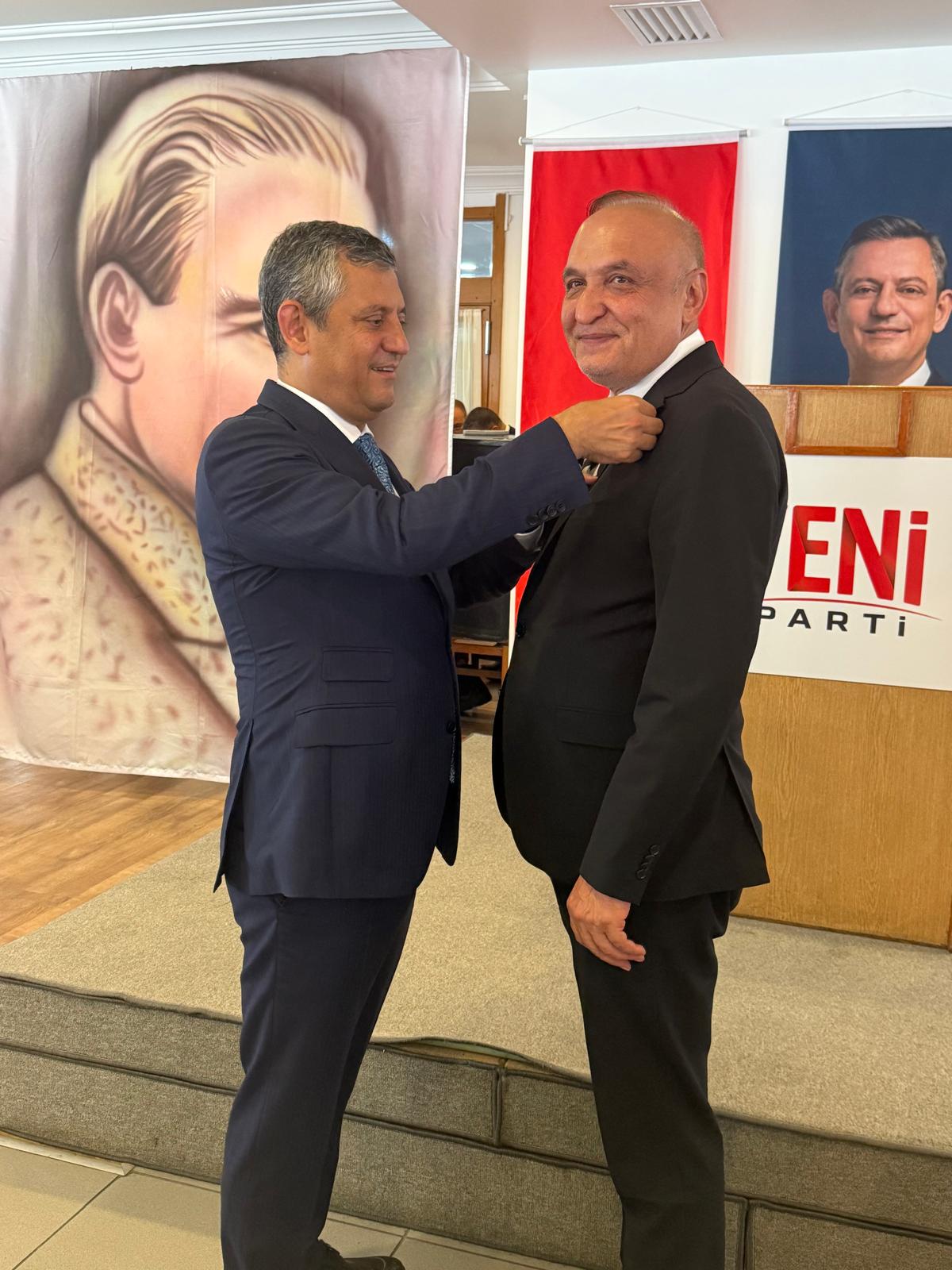 MELİH MERİÇ, YENİ PARTİ’YE KATILDI: “MİLLETİMİZ İÇİN YÜRÜYECEK DAHA ÇOK YOLUMUZ VAR”