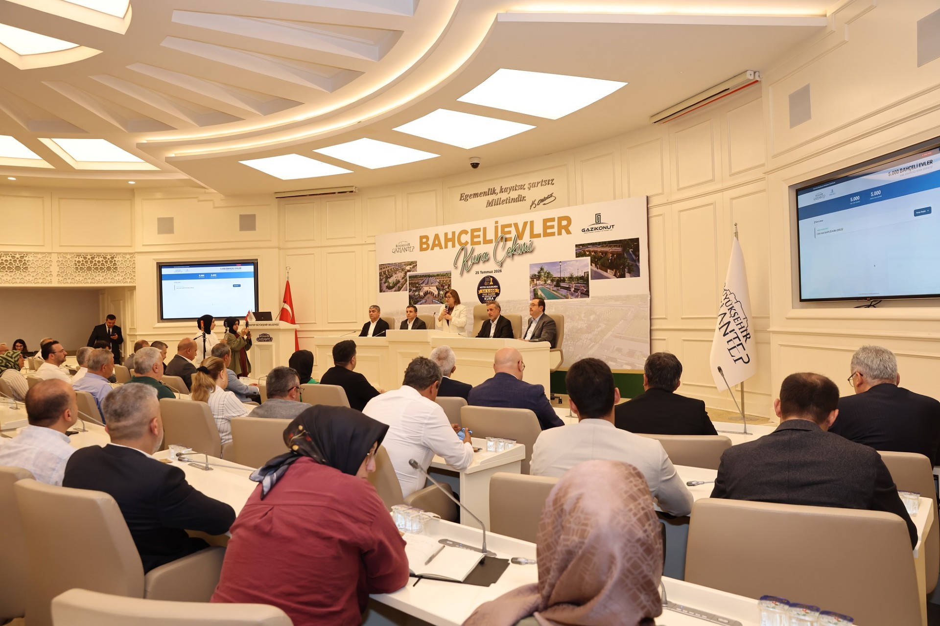 NOTER HUZURUNDA ÇEKİLEN KURA HEYECANLA TAKİP EDİLDİ
