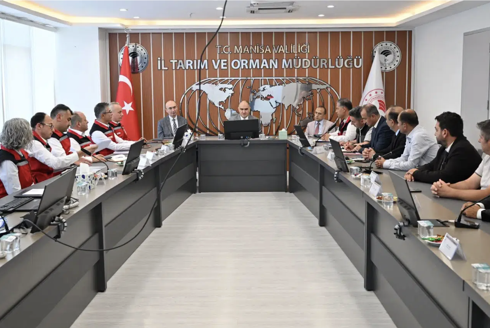 Manisa'da tarımın geleceği masaya yatırıldı