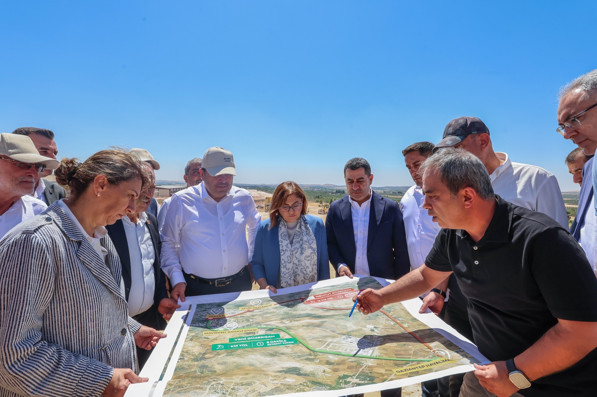 BAŞKAN ŞAHİN, MAVİKENT-HAVALİMANI YOLU ÇALIŞMALARINI İNCELEDİ