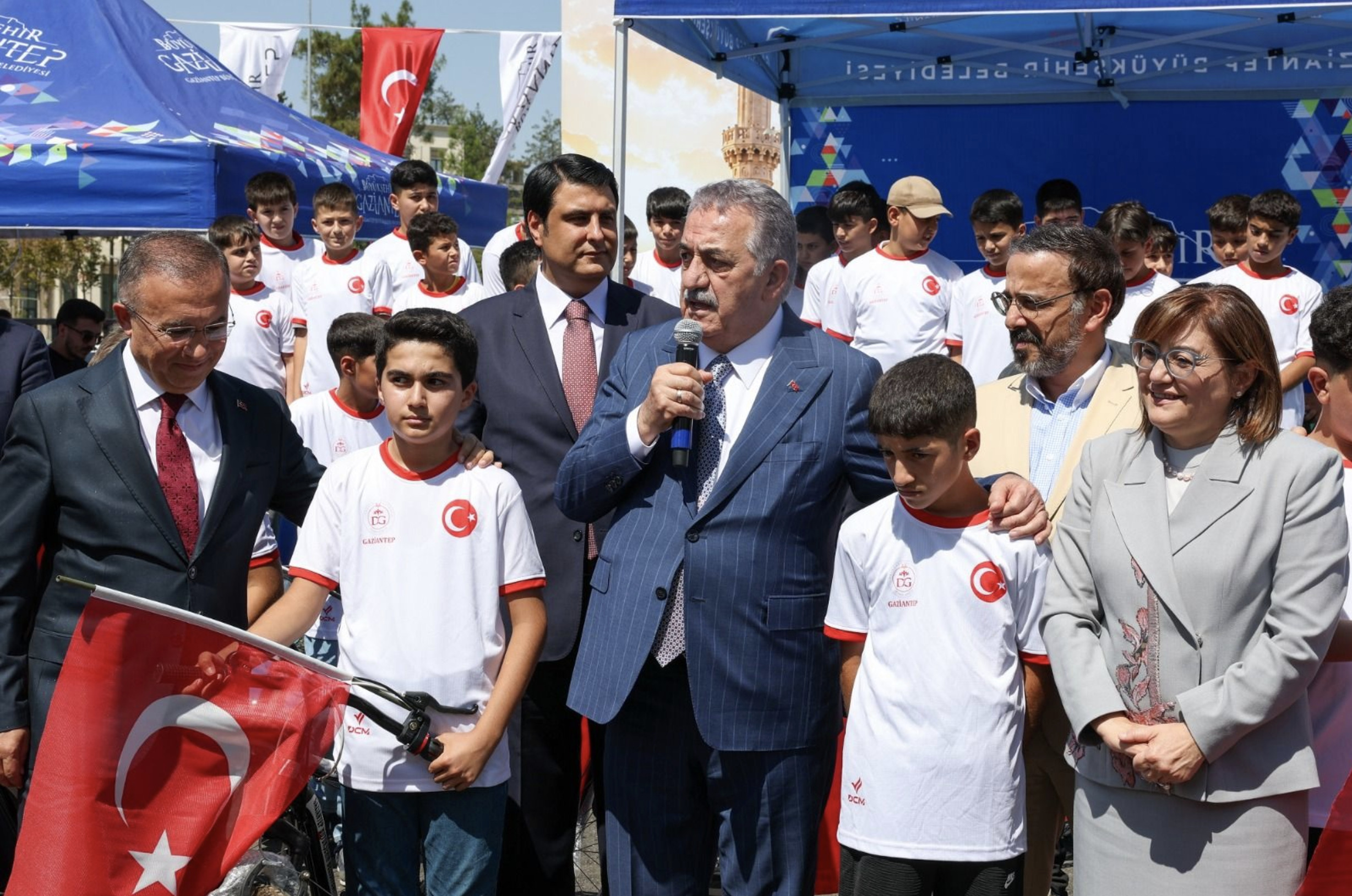 Fatma Şahin'den yaz Kur'an Kursu öğrencilerine bisiklet müjdesi
