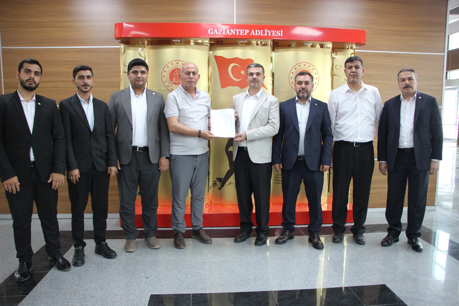HÜDA PAR Gaziantep İl Başkanı Kaya mazbatasını alarak göreve başladı