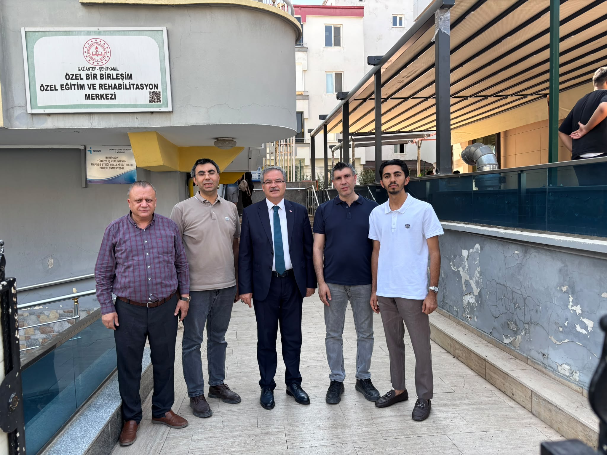 İL MİLLÎ EĞİTİM MÜDÜRÜ DR. ÖNDER ARPACI’DAN ÖZEL EĞİTİM KURUMLARINA ZİYARET