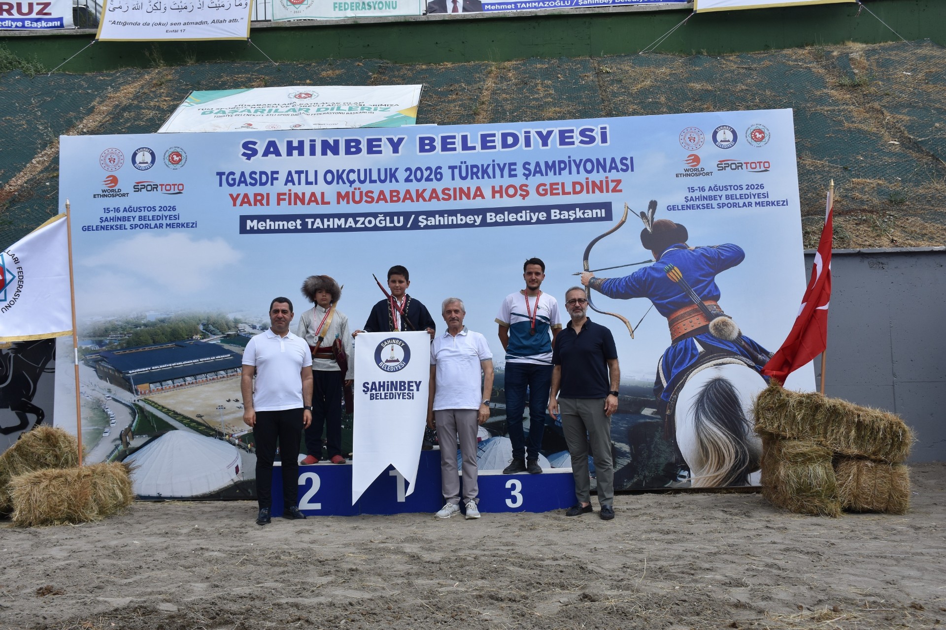 ŞAHİNBEY BELEDİYESİ ATLI OKÇULUK TÜRKİYE ŞAMPİYONASI YARI FİNALİ’NE EV SAHİPLİĞİ YAPTI