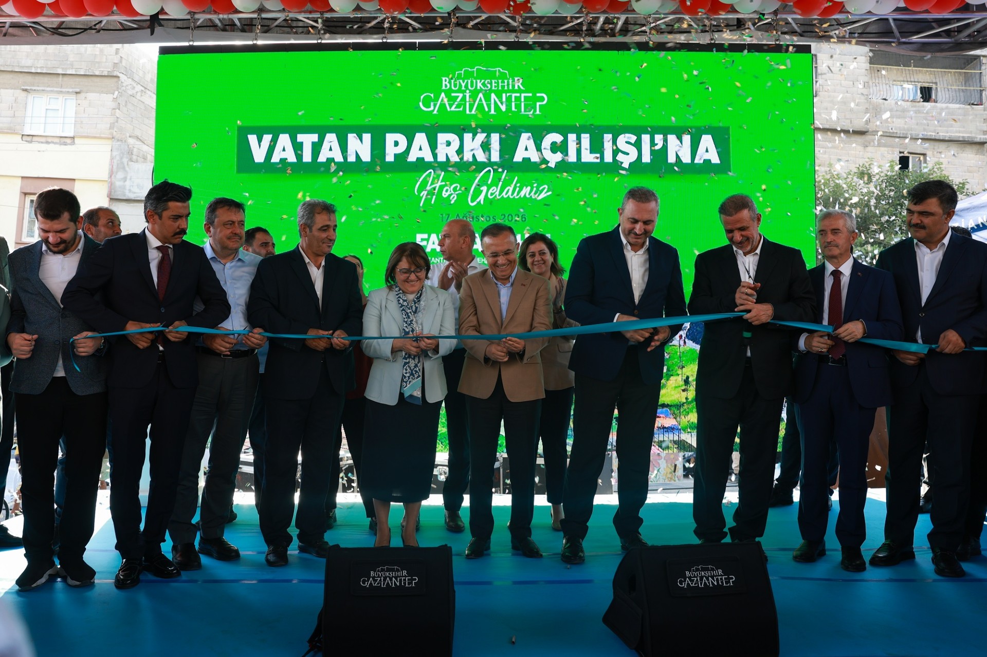 GAZİANTEP BÜYÜKŞEHİR VATAN MAHALLESİ’NİN ÇEHRESİNİ DEĞİŞTİRECEK YENİ PARKI AÇTI