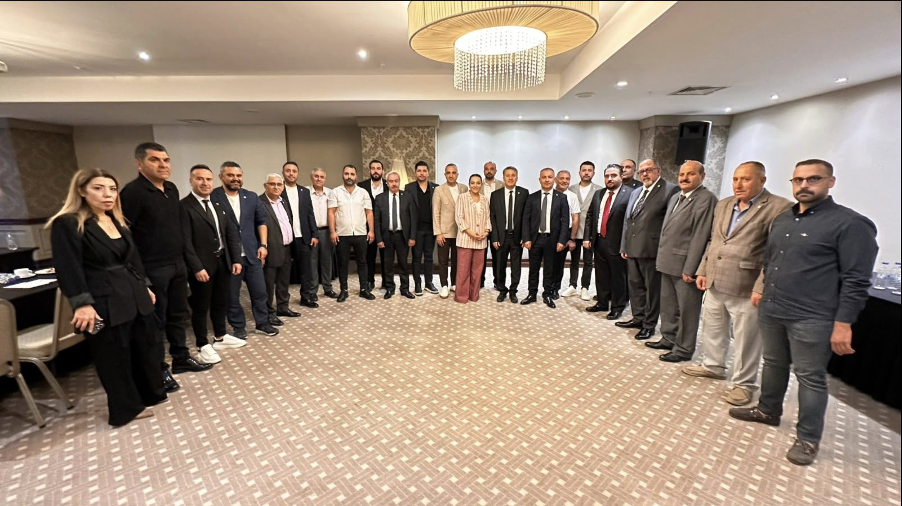 Son dakika: Gaziantep YENİ Parti'de görev dağılımı yapıldı.