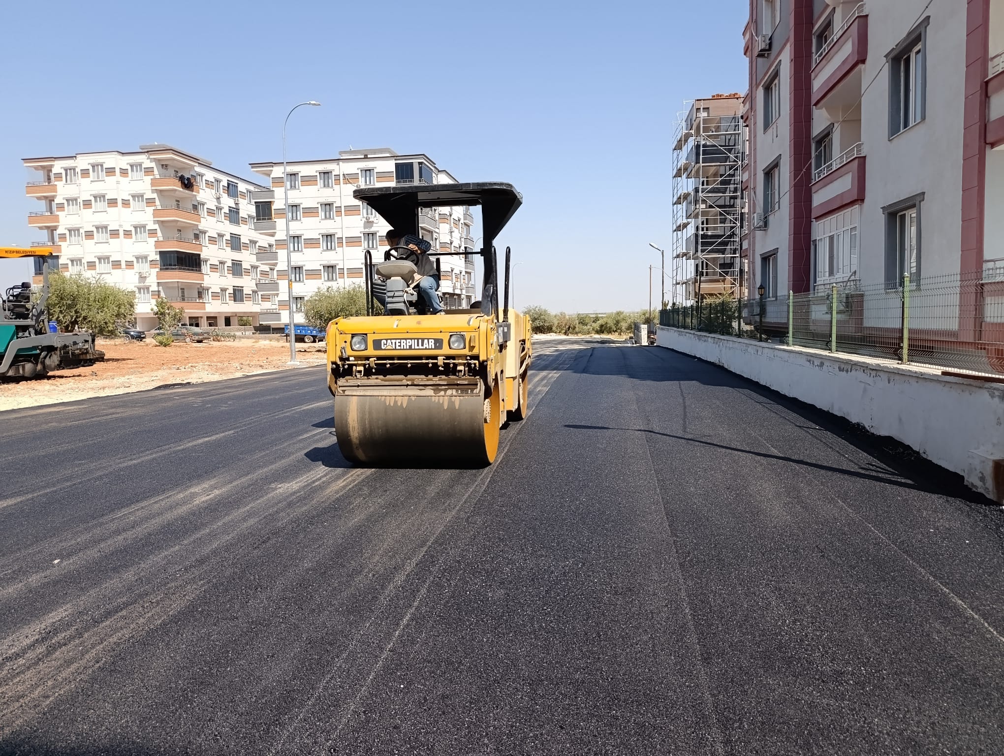 “Sıcak hava ve asfaltın yüksek ısısı onları durduramıyor!”