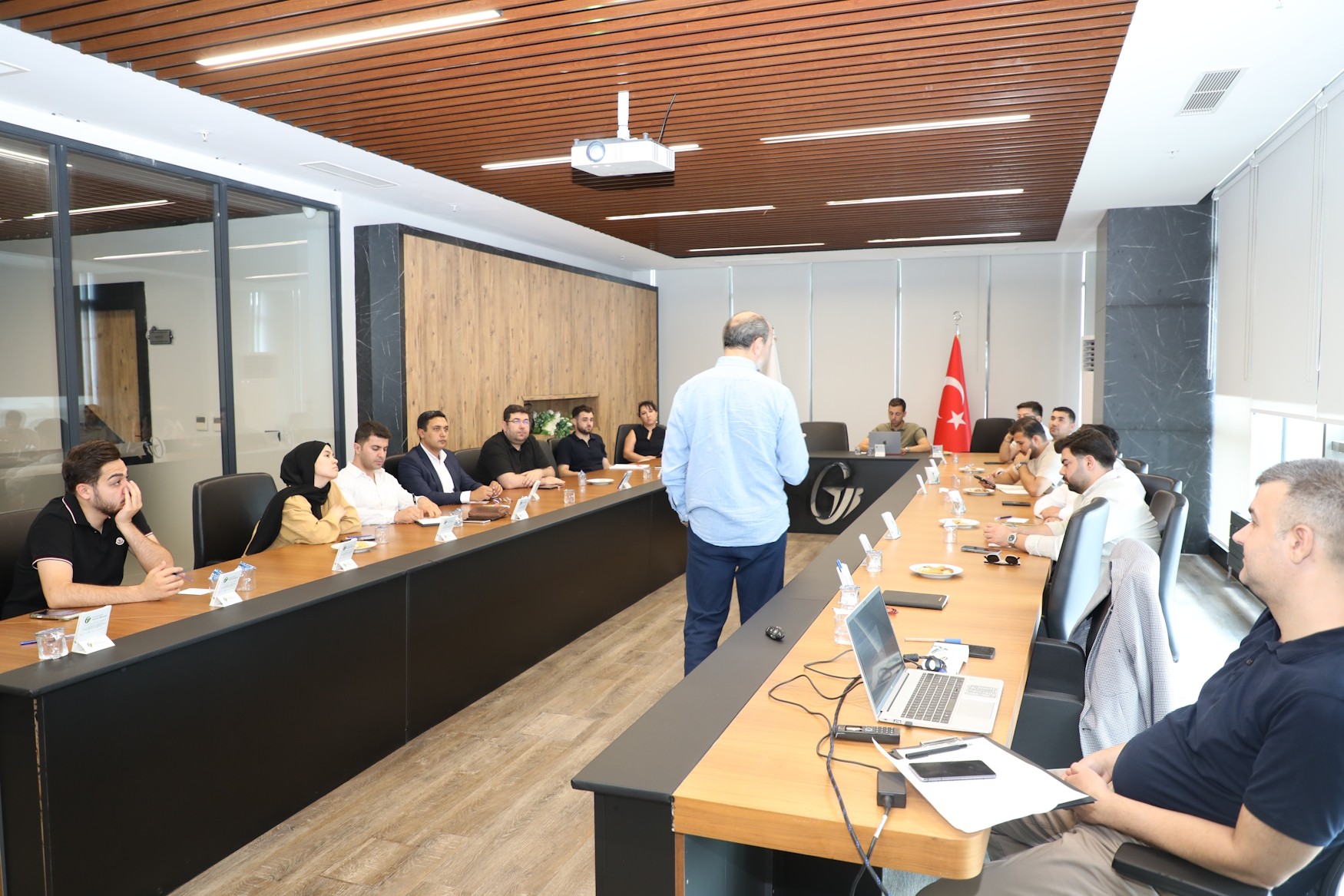 GTB’DE İHRACATTA FİYATLANDIRMA, MALİYET VE RİSK YÖNETİMİ EĞİTİMİ