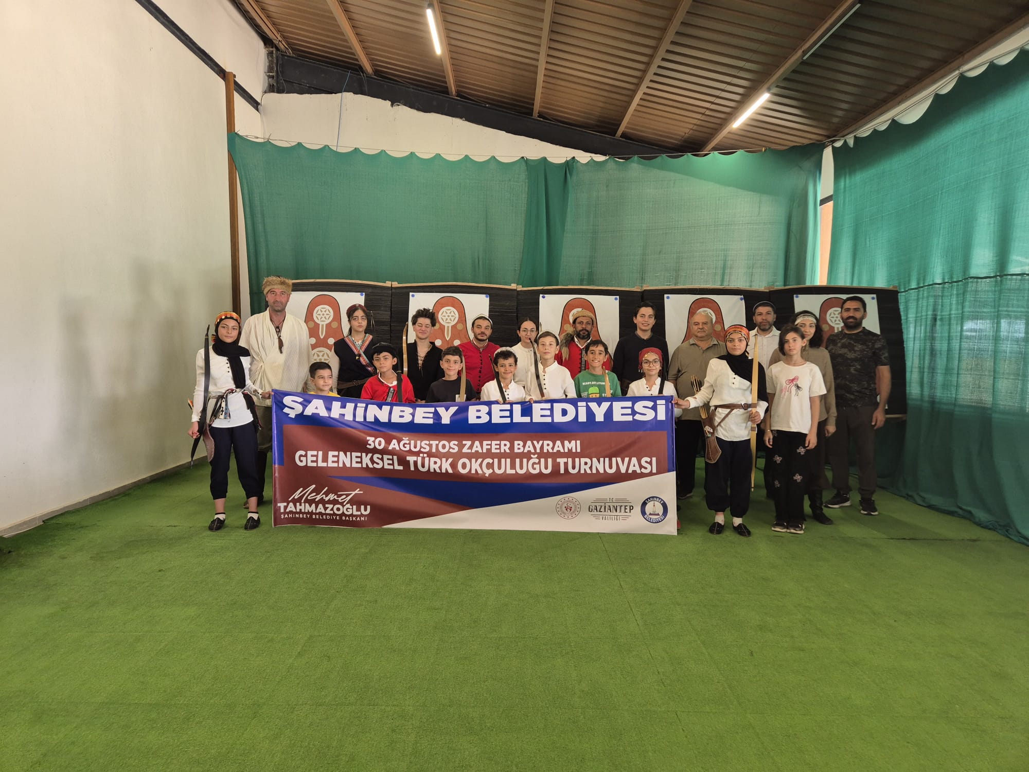 ŞAHİNBEY’DE ZAFERİN COŞKUSU SAHALARA TAŞINDI