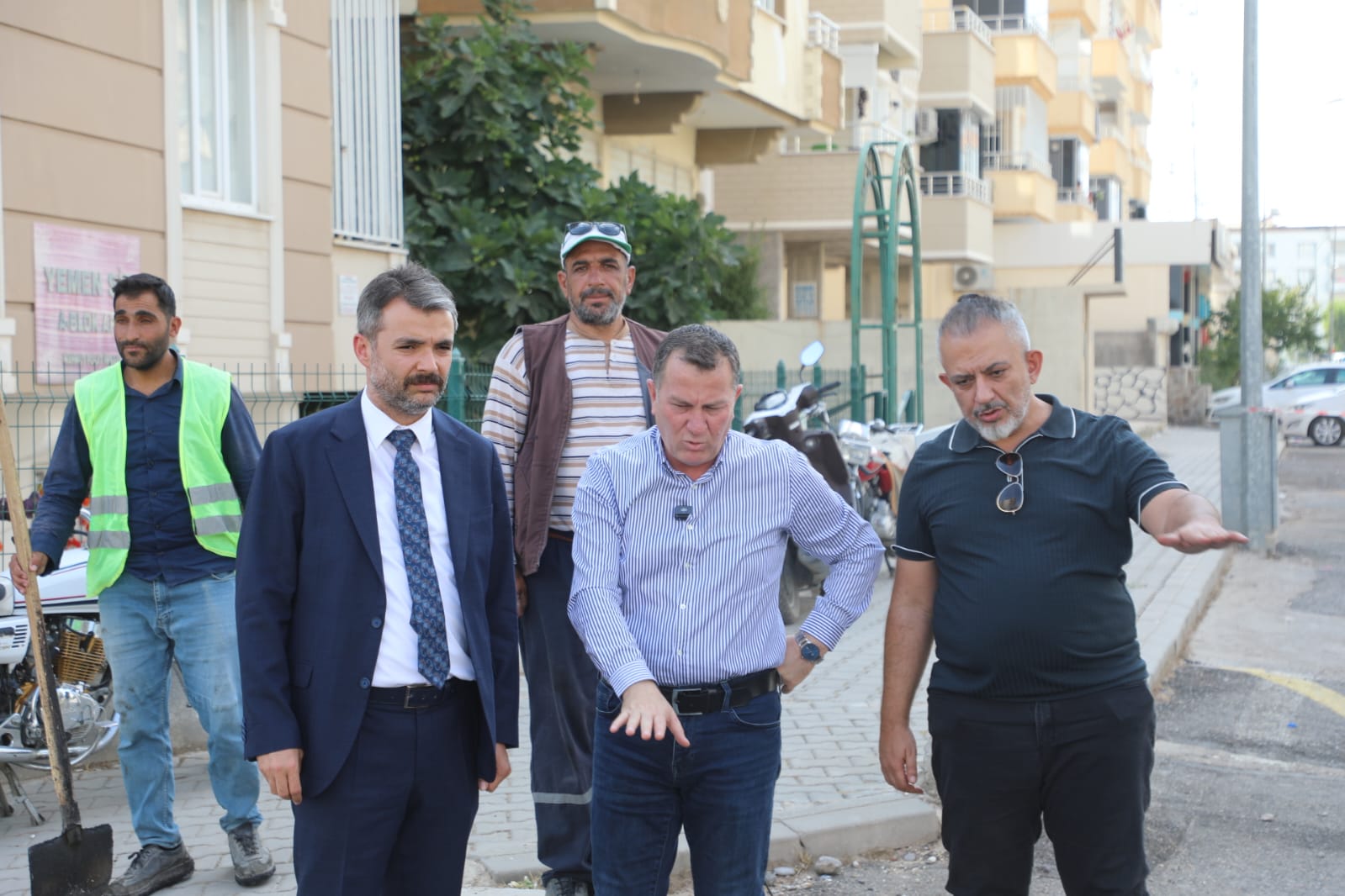 Başkan Doğan, Nizip’in dört bir yanında hemşehrileriyle bir arada