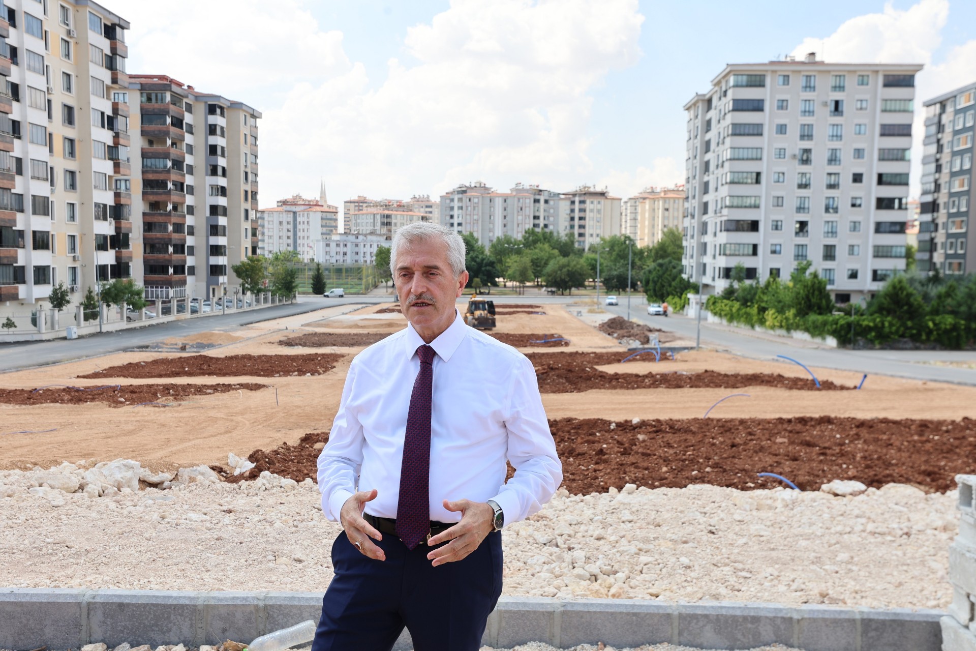 ŞAHİNBEY BELEDİYESİ’NDEN AKKENT’E 22 BİN 643 METREKARELİK YENİ YEŞİL ALAN