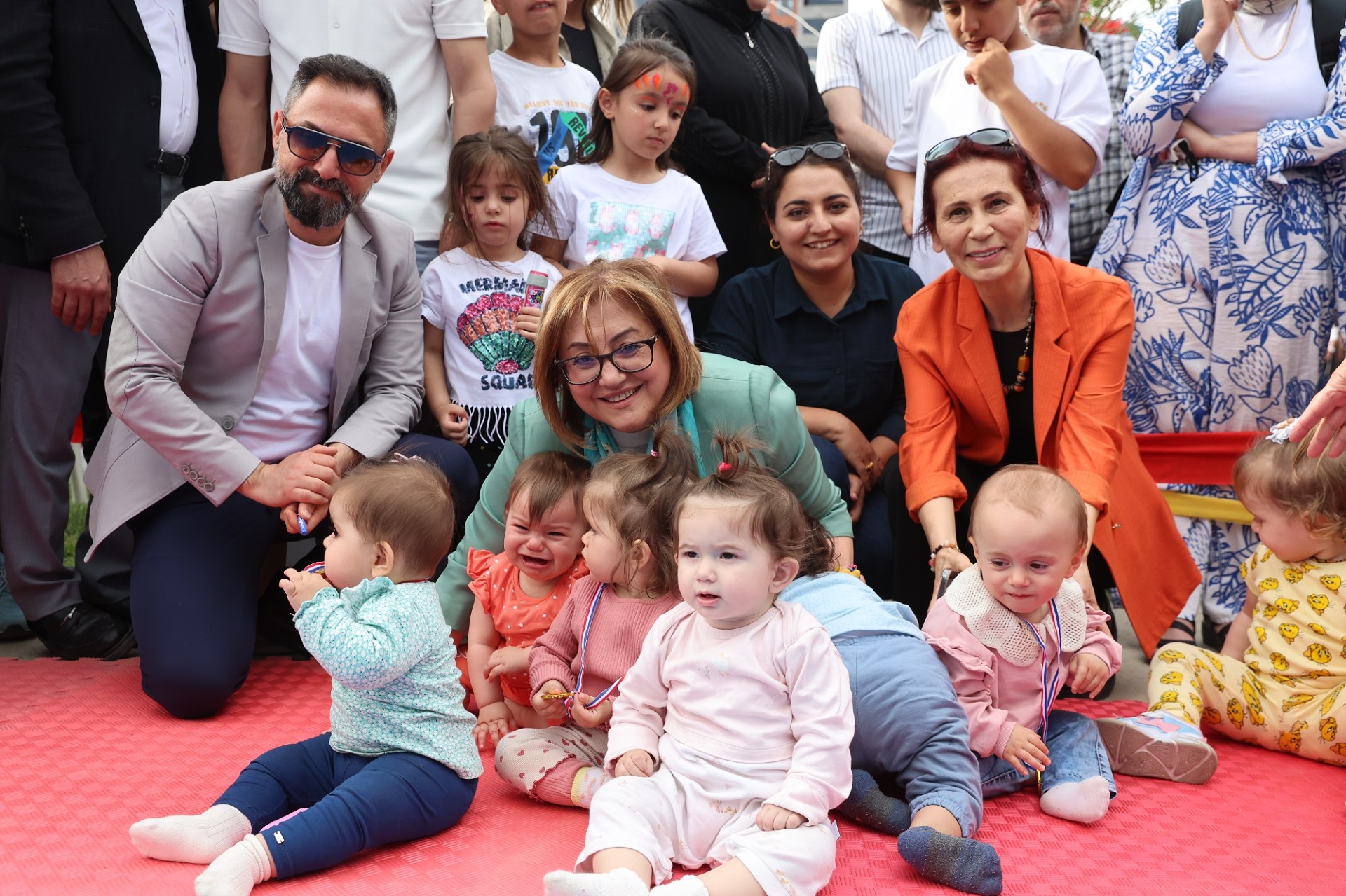 BÜYÜKŞEHİR’DEN EĞİTİME KESİNTİSİZ VE ÇOK YÖNLÜ DESTEK