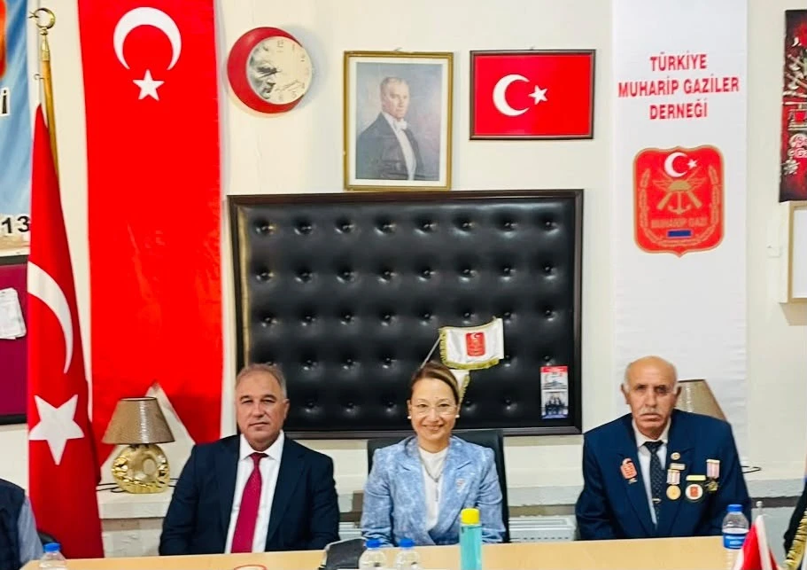 Derya Bakbak, Türkiye Yüzyılı Buluşmaları kapsamında Diyarbakır’da