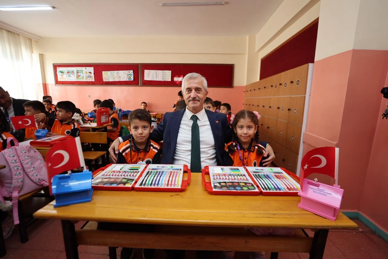 Şahinbey Belediyesi’nden öğrencilere yeni eğitim yılında destek