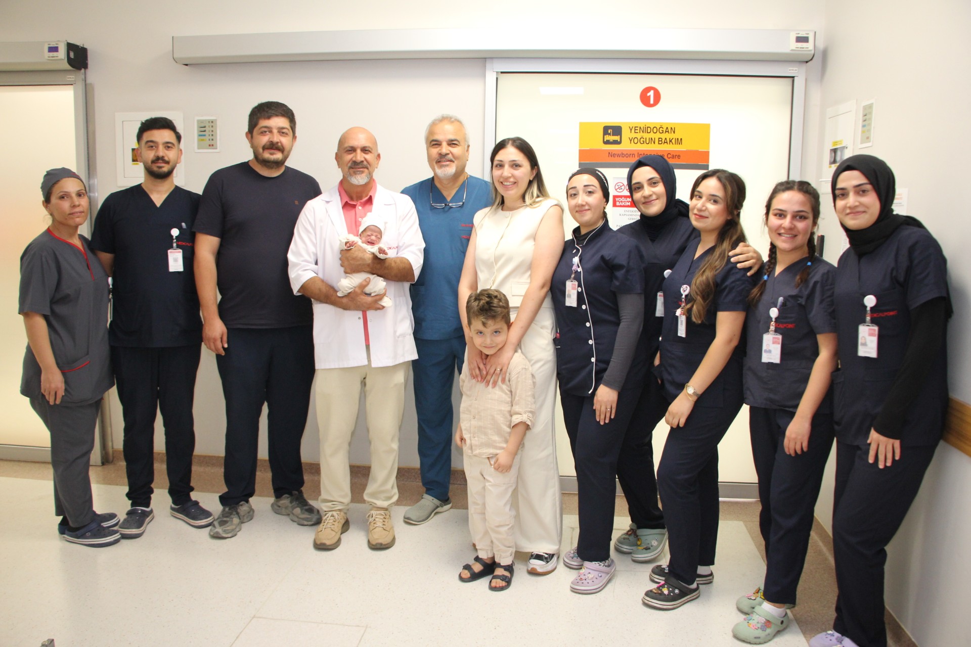 830 gram doğan prematüre bebek, 144 günlük yaşam mücadelesinin ardından sağlığına kavuştu